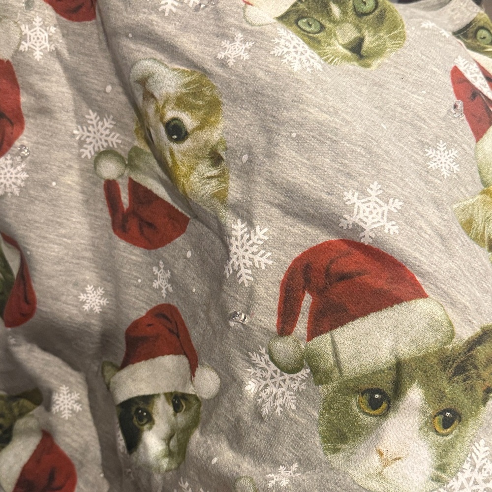 Gray Cat Print Men's Sweater - Picture 2 of 3